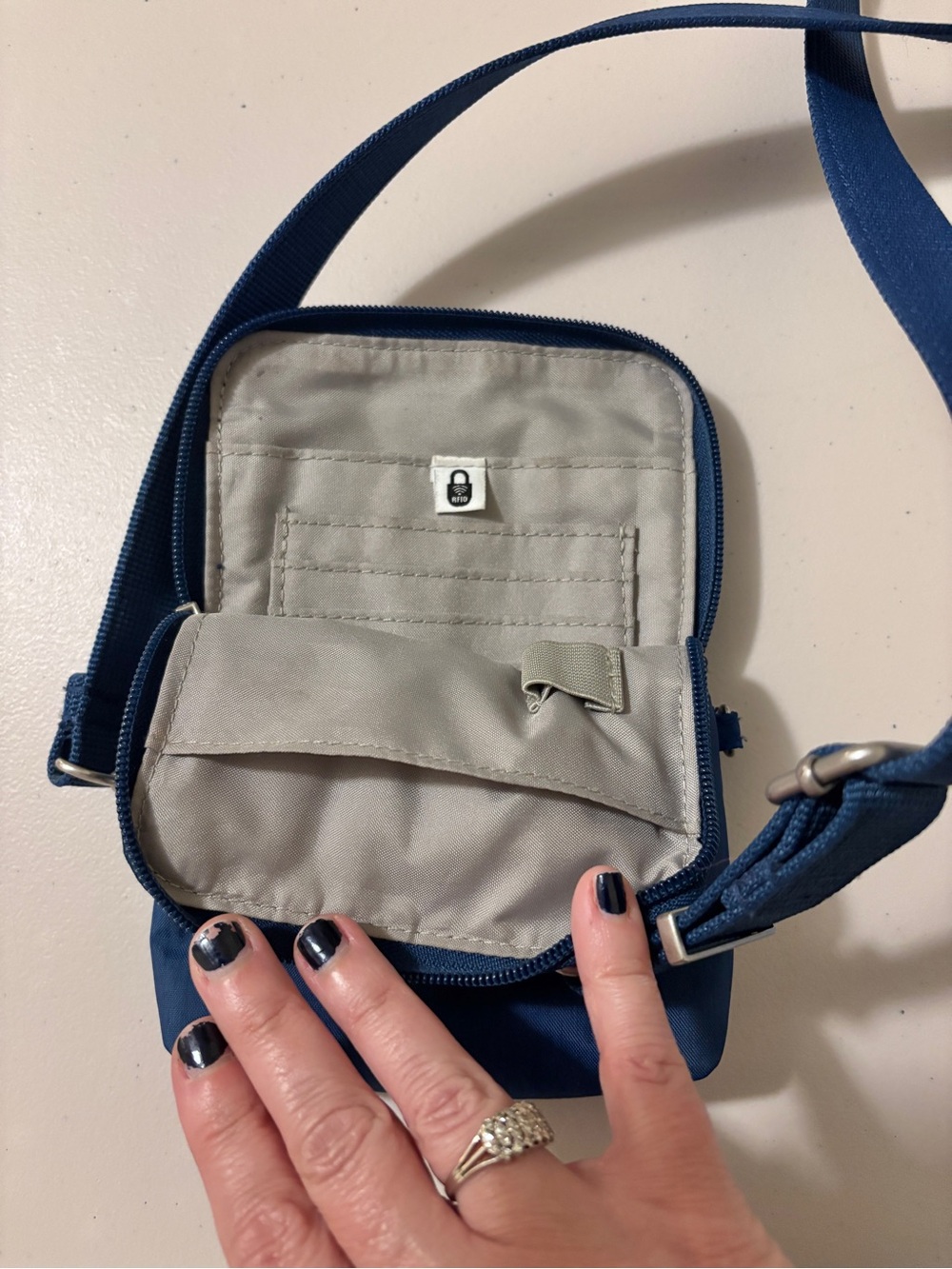 Baggallini Securtex Classic Anti Theft Activity Crossbody Bag Lapis Blue Travel - Picture 6 of 12